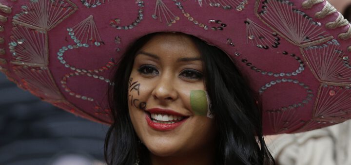 Mexican girl soccer fan hot
