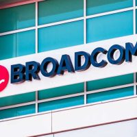 broadcom sign