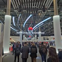 pabellón de Huawei en el MWC 2026