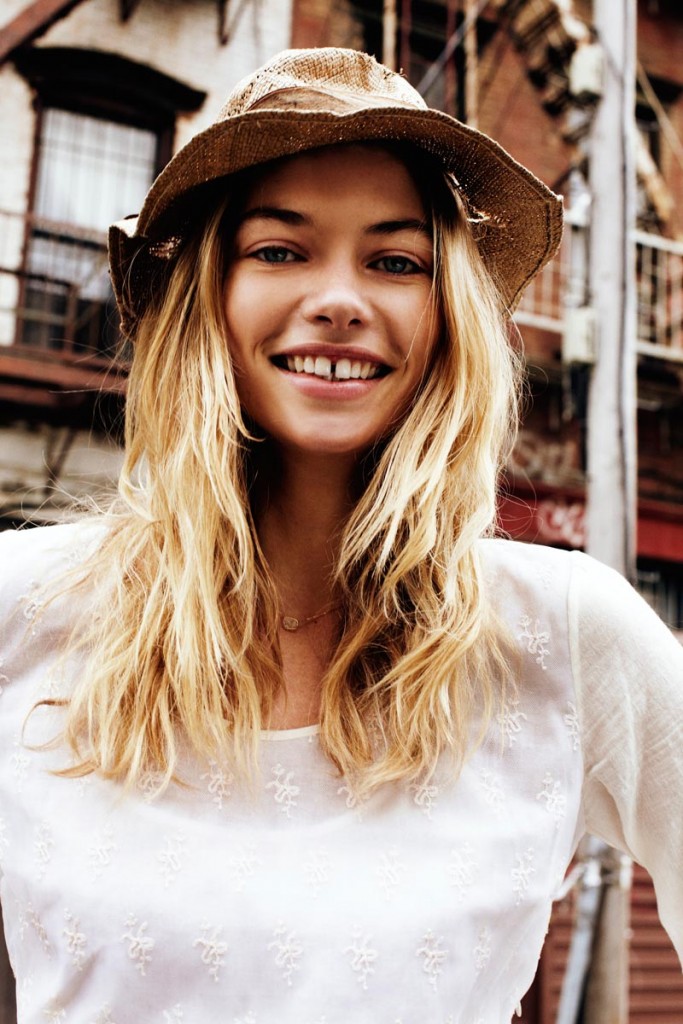 Jessica hart teeth mouth