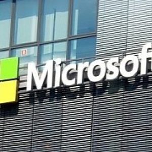 Microsoft makes ai and machine learning available for windows 10 developers