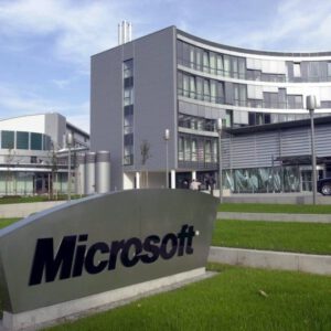 Microsoft announces 17 revenue increase thanks to 50 azure growth 532027 2