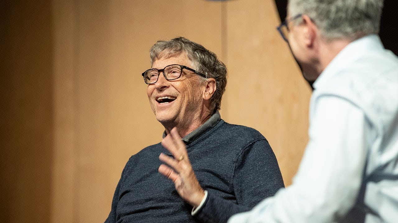 Bill gates he uses android not an iphone 532286 2