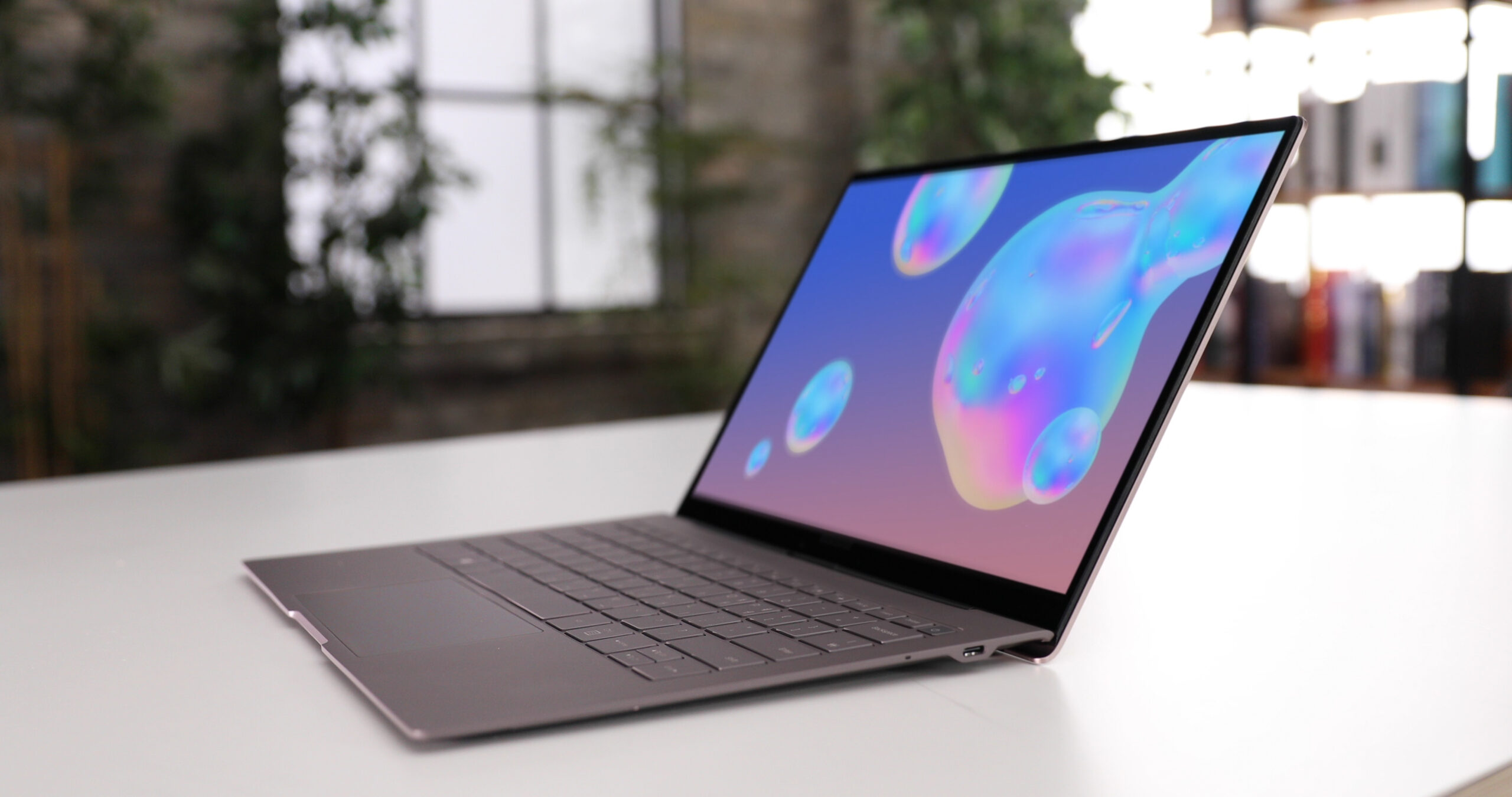 Samsung to launch two new windows 10 laptops with oled screens 532191 2 scaled