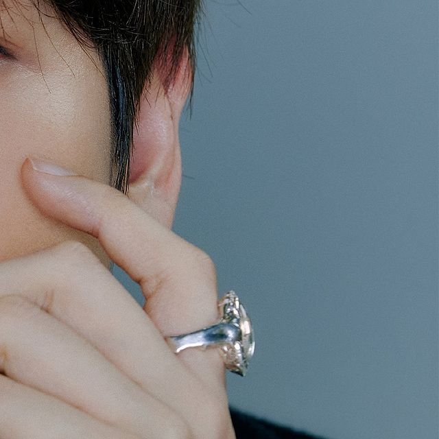 Baekhyun left ring