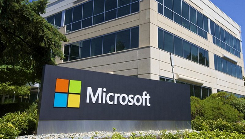 Microsoft and sega announce a new strategic alliance
