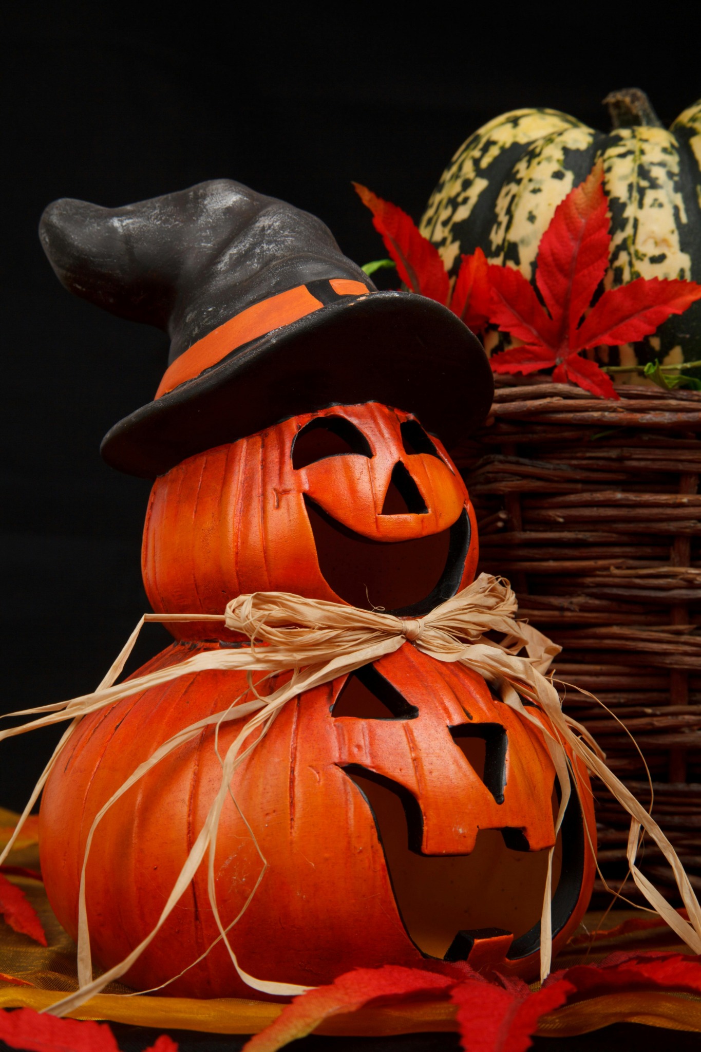 Pumpkin lantern hat fall leaves