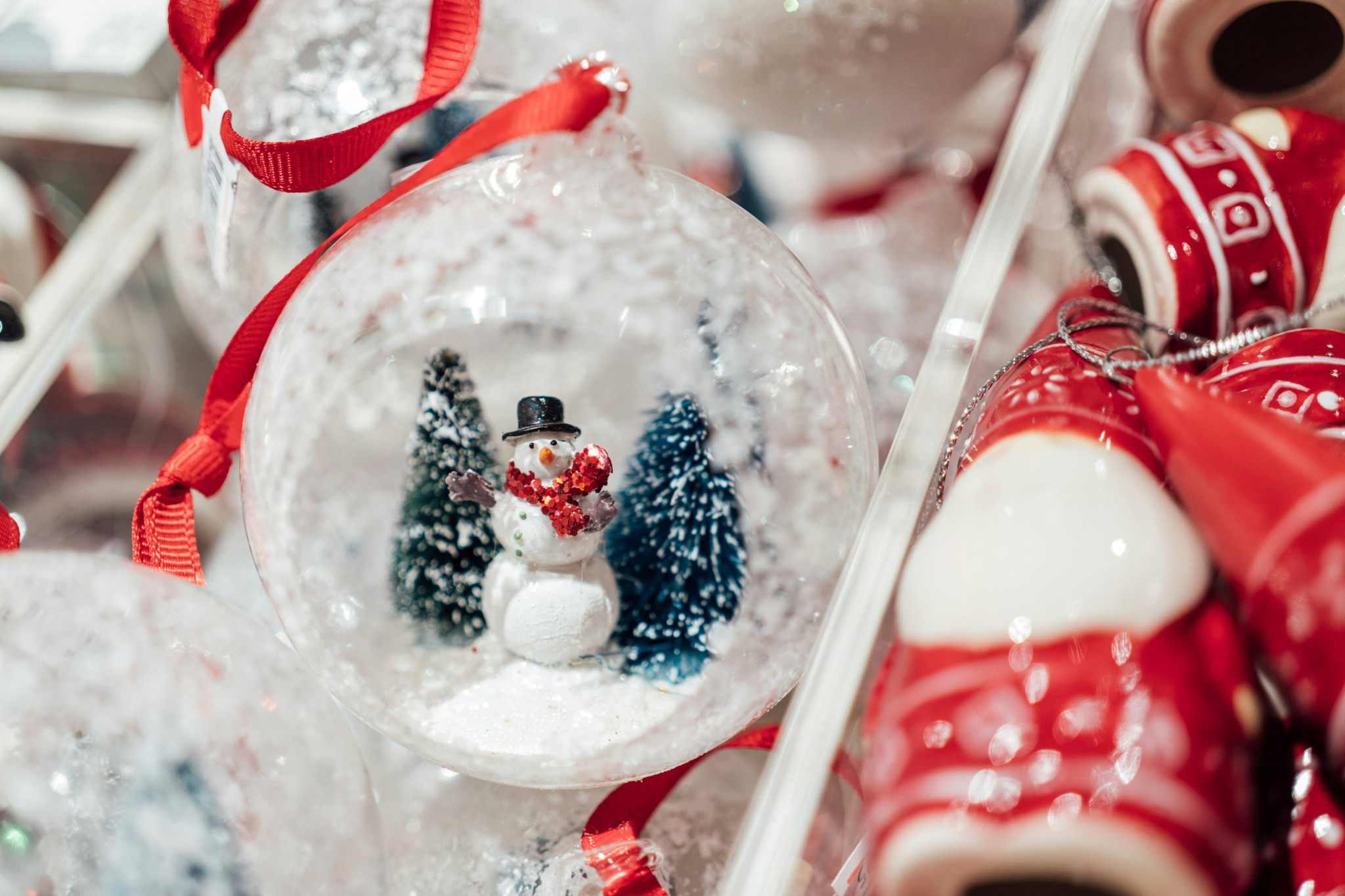 Snow globe santa decoration red ribbon