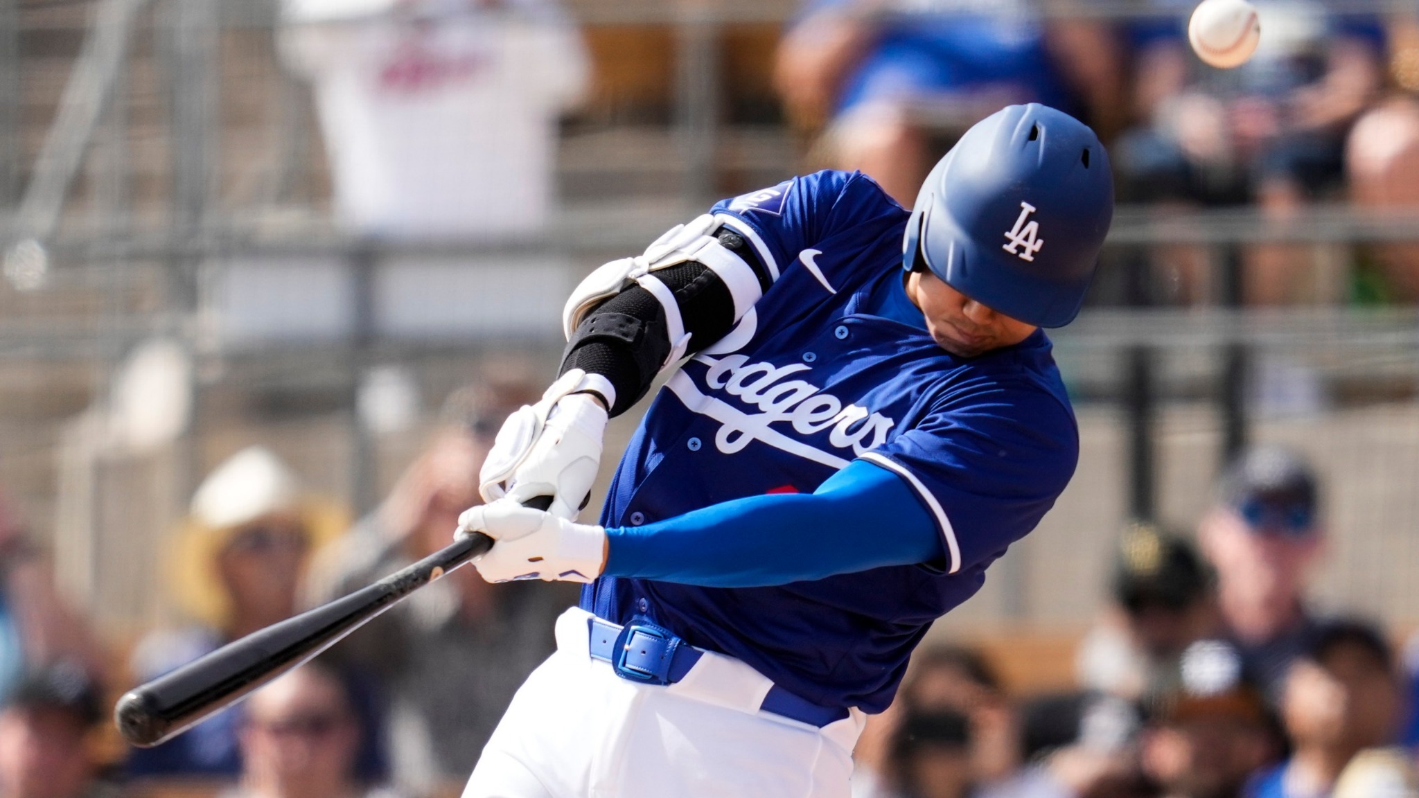 Shohei ohtani dodgers powerful swing