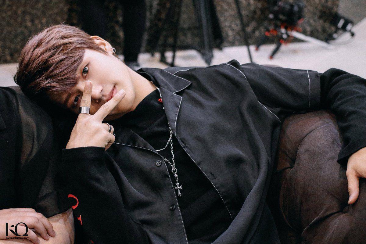 Ateez yeosang concert wallpaper