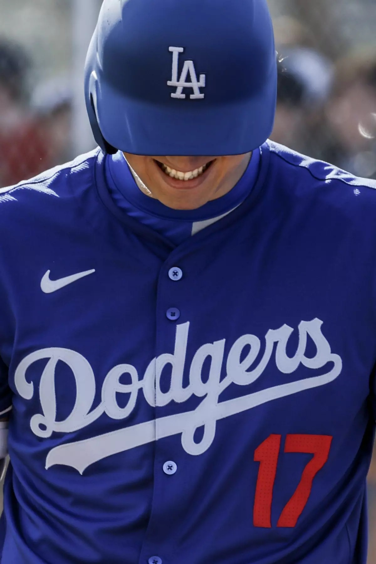 Shohei ohtani dodgers smiling down wallpaper