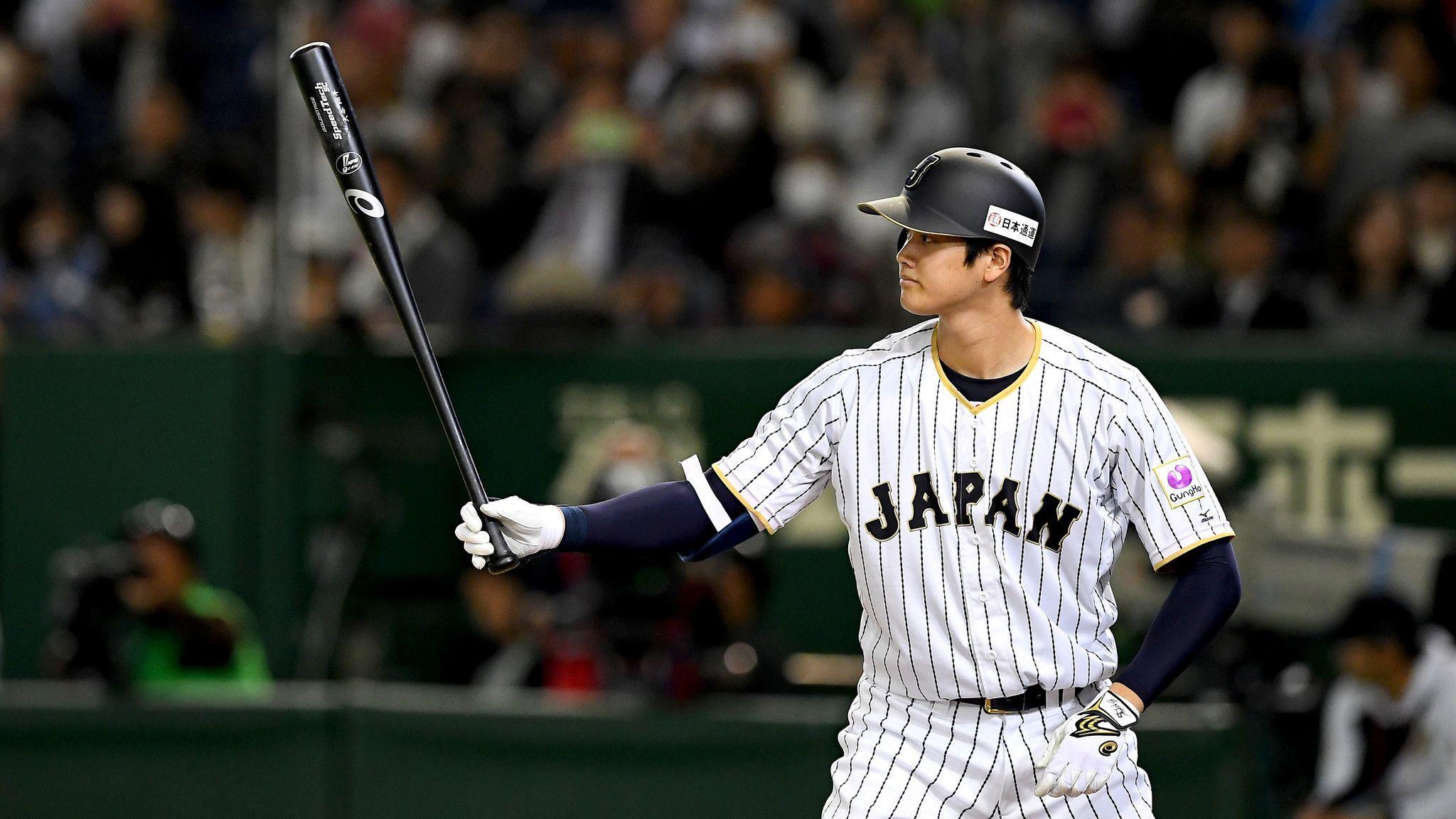 Shohei ohtani prepares to bat