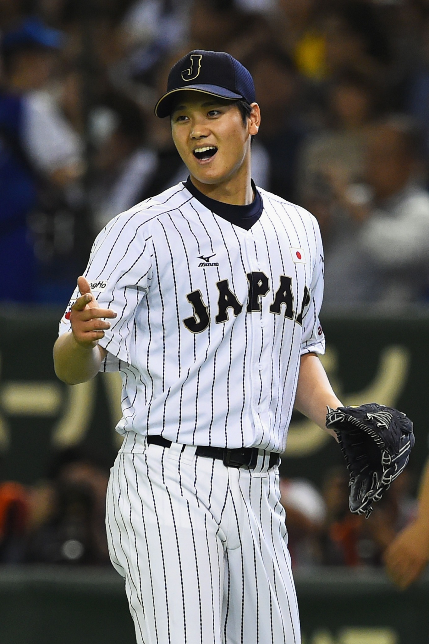 Shohei ohtani smiling japan jersey