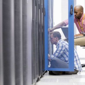 Simplifying data center networking with advanced testing solutions.jpg