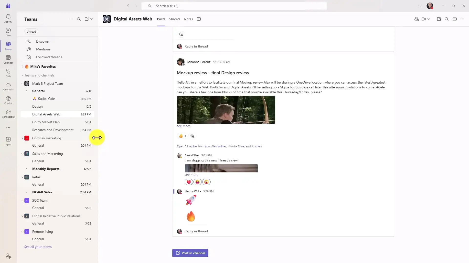 Mouse cursor dragging a Teams panel border to adjust widths