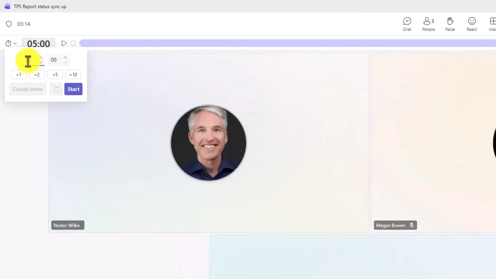 Shared countdown timer banner at the top of a Teams meeting