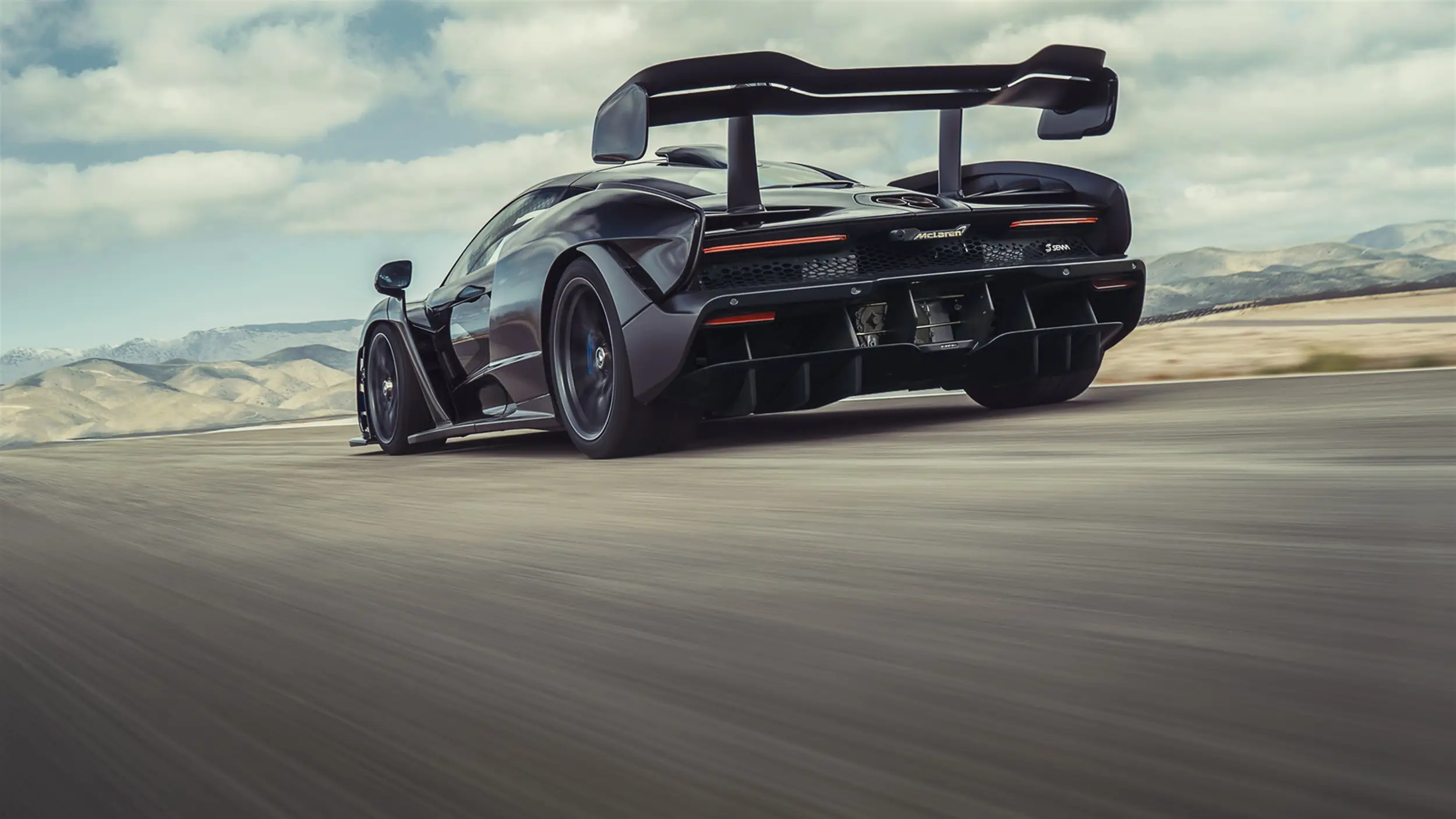 McLaren Senna Track Day wallpaper preview on a Windows desktop