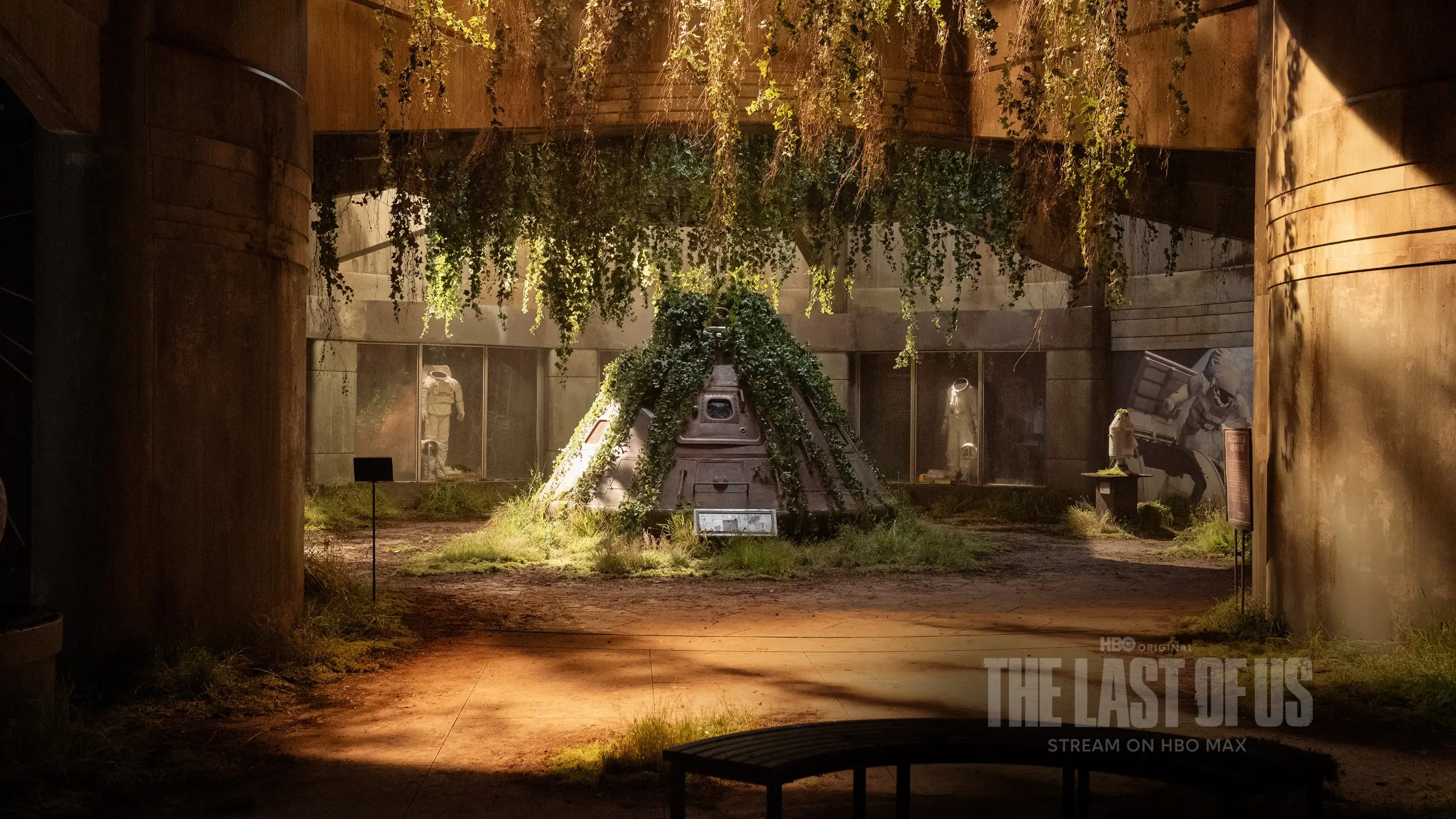 The Last of Us Official Theme wallpaper preview on a Windows desktop
