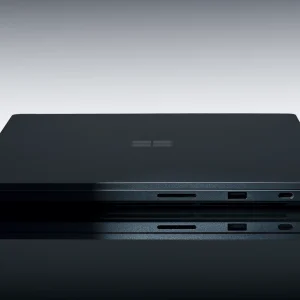 Surface Laptop Ultra closed